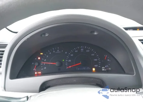 2010 Toyota Camry Le V6 z USA, uszkodzony, nr VIN 4T1BK3EK4AU105760